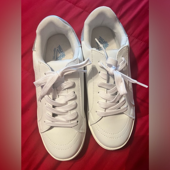 There Abouts Memory Foam Tennis Shoes - Picture 1 of 4